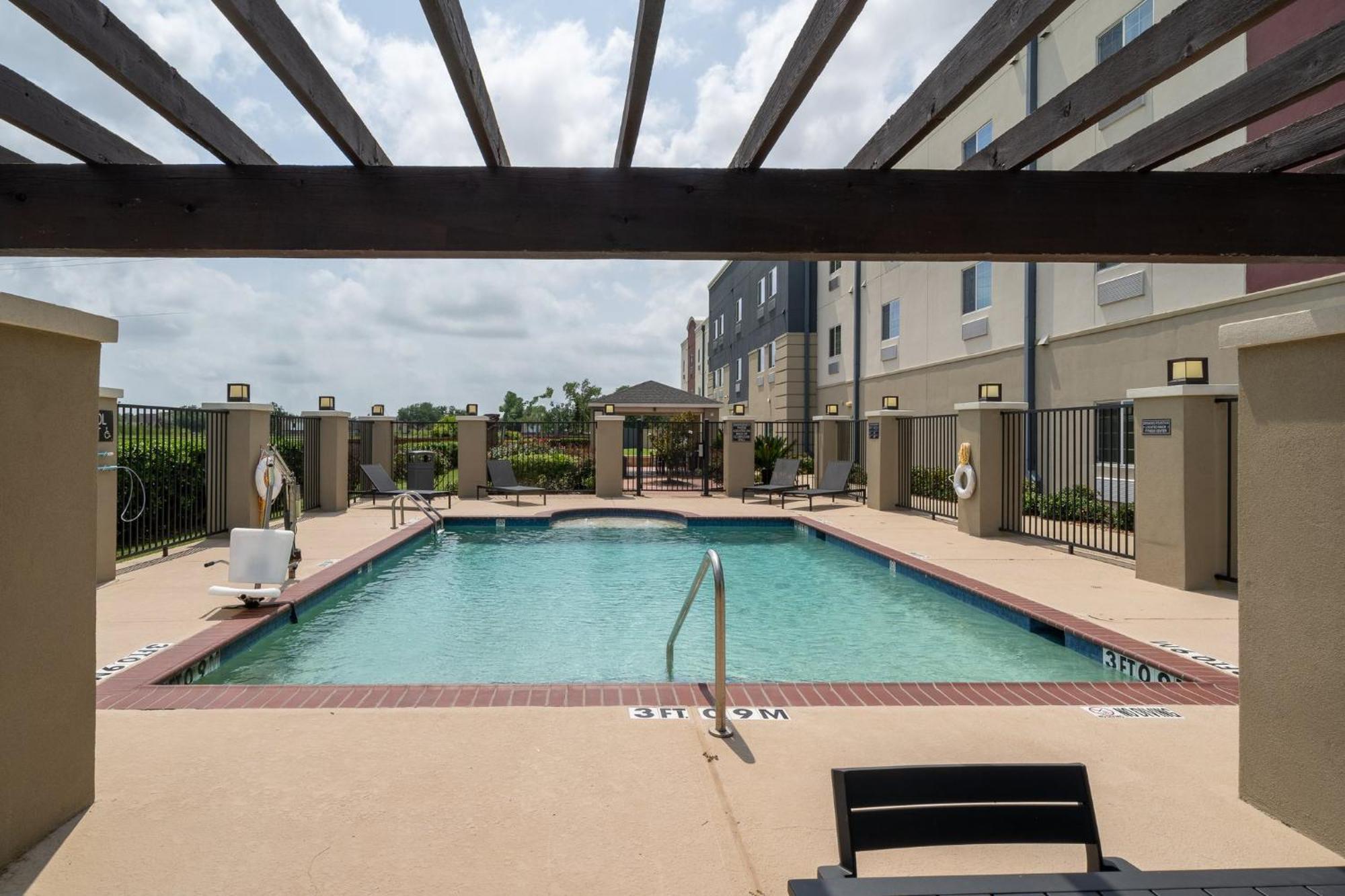 Candlewood Suites Deer Park By Ihg Exterior foto